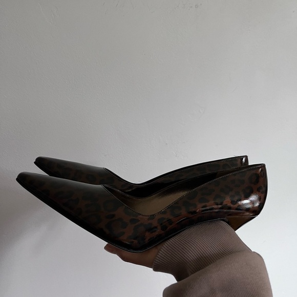 Stuart Weitzman Leopard Patent Leather Stiletto Pointy Toe Pumps - Picture 7 of 14